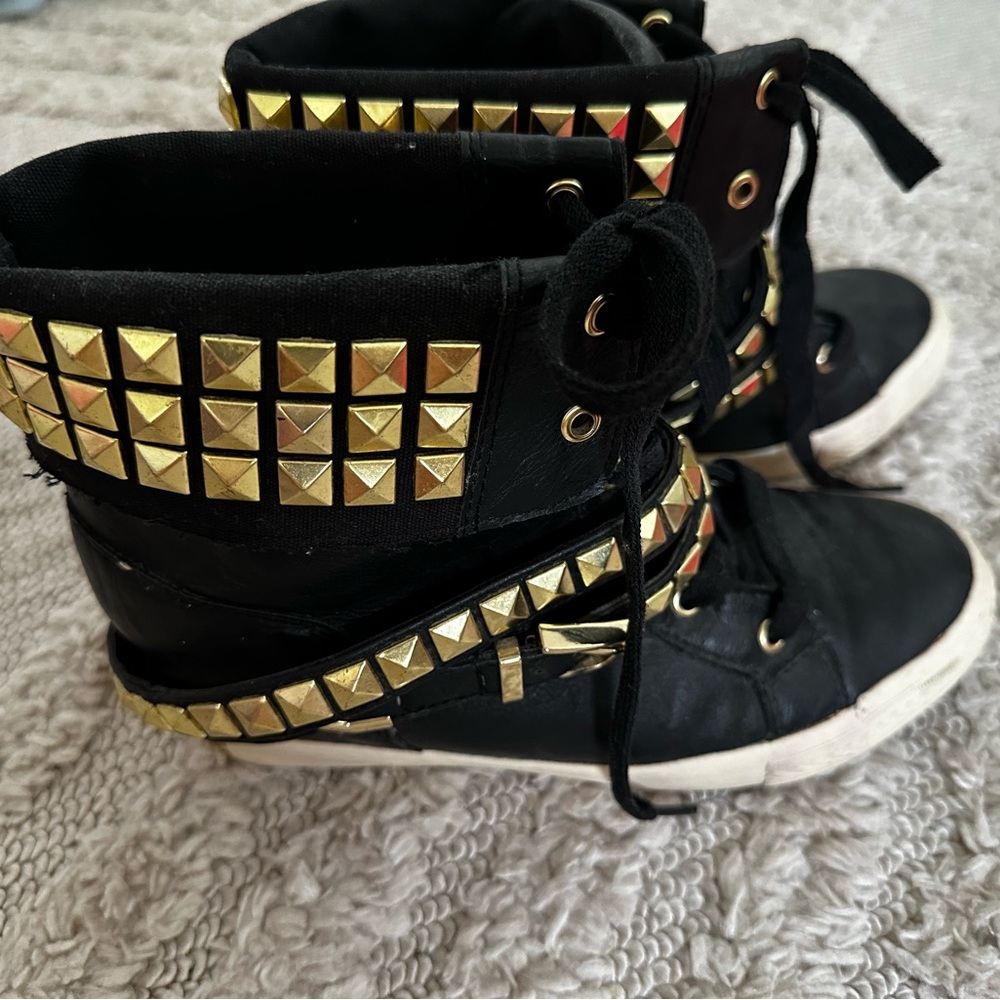 Betsey Johnson High Top Sneakers